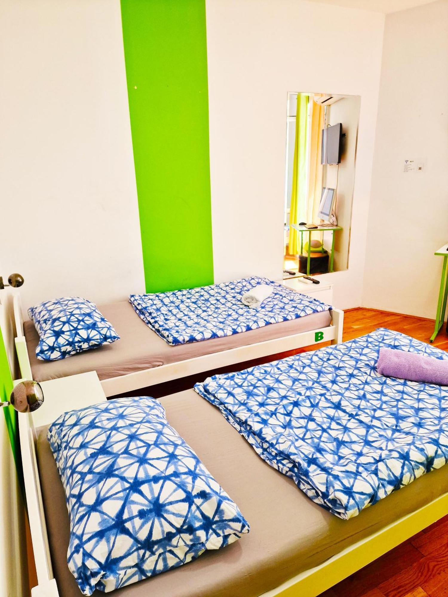 Croparadise Hostel Сплит Экстерьер фото