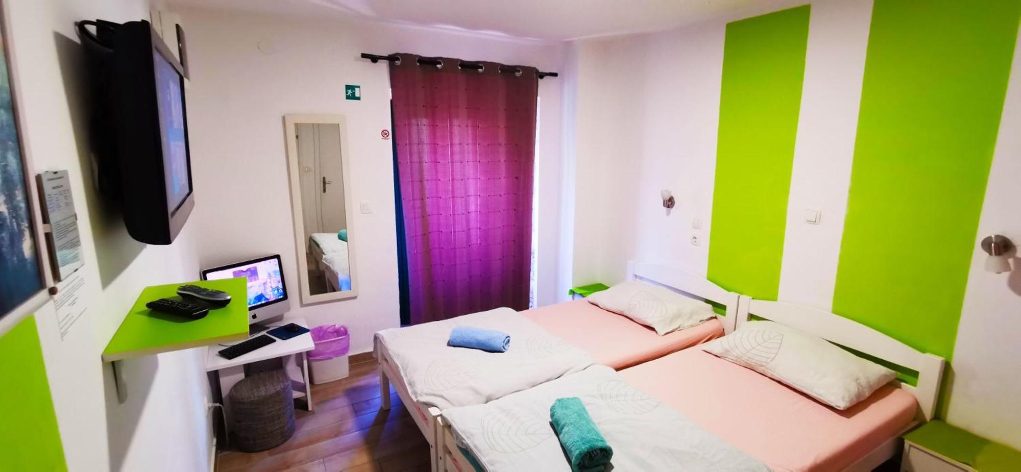 Croparadise Hostel Сплит Экстерьер фото